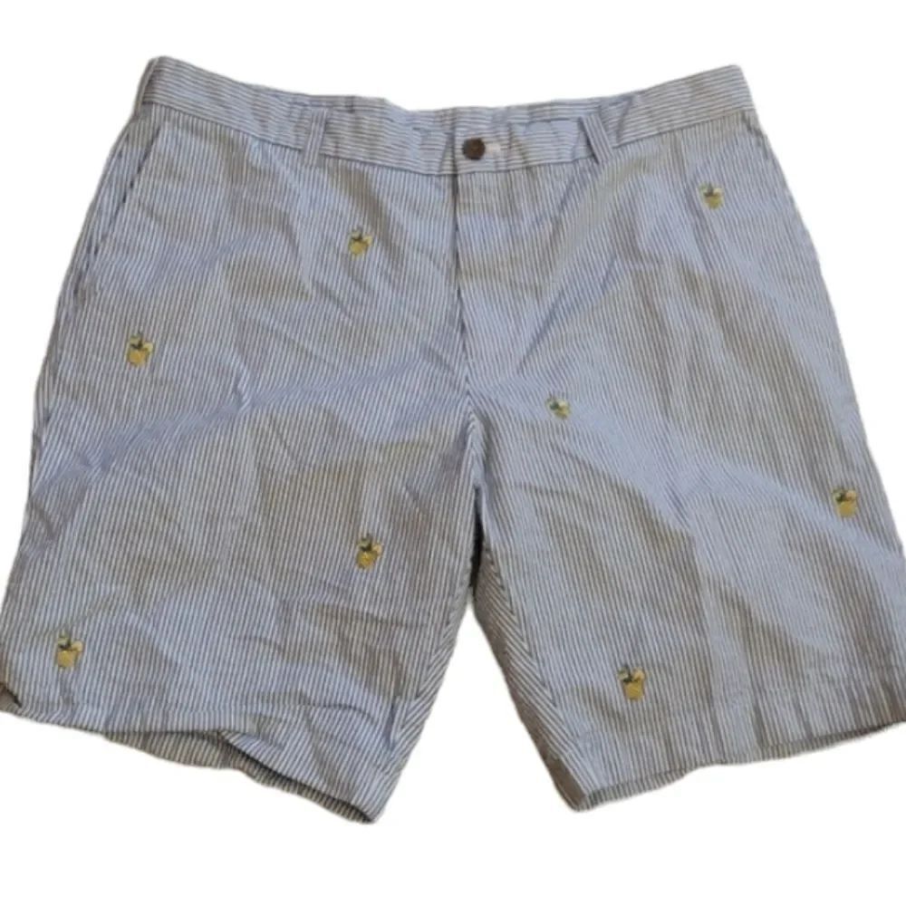 Brooks Brothers Pineapple seersucker Bermuda shorts size W40